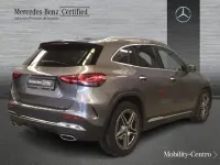 Usado Mercedes GLA200 150 CV (110 kW) 2023 Gris montaña SUV