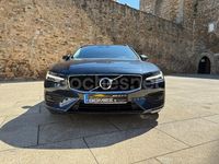 Usado Volvo V60 Momentum 197 CV (144 kW) 2021 Azul Familiar