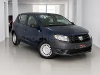 Usado Dacia Sandero Base 75 CV (55 kW) 2013 Azul Berlina