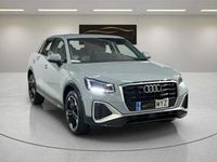 Usado Audi Q2 Advanced Plus 116 CV (85 kW) 2025 Gris / plata SUV