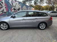 Usado Peugeot 308 SW Allure 130 CV (95 kW) 2021 Gris / plata Familiar