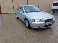 Usado Volvo S60 Momentum 185 CV (136 kW) 2006 Gris / plata Berlina