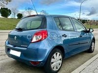 Usado Renault Clio II 75 CV (55 kW) 2010 Azul Berlina