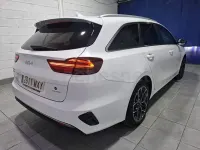 Usado Kia Ceed Style 100 CV (73 kW) 2025 Blanco Utilitario