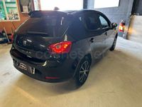 Usado Seat Ibiza ST Style 105 CV (77 kW) 2011 Negro Familiar