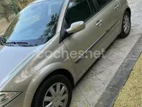 Usado Renault Mégane III Dynamique 105 CV (77 kW) 2008 Beige Berlina