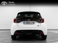 Usado Toyota Yaris Hybrid Sport 116 CV (85 kW) 2022 Blanco Berlina