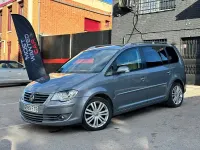 Usado VW Touran Highline 140 CV (102 kW) 2007 Gris / plata Monovolumen