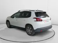 Usado Peugeot 2008 Style 110 CV (80 kW) 2017 Blanco SUV