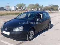 Usado VW Golf V Highline 105 CV (77 kW) 2007 Negro Berlina