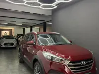 Usado Hyundai Tucson 131 CV (96 kW) 2015 Granate SUV
