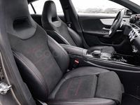 Usado Mercedes CLA200 150 CV (110 kW) 2020 Gris / plata Berlina