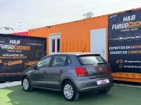 Usado VW Polo Advance 70 CV (51 kW) 2012 Gris / plata Utilitario