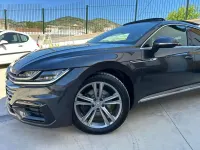 Usado VW Arteon R-line 150 CV (110 kW) 2018 Gris Utilitario