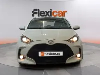 Usado Toyota Yaris Advance 72 CV (52 kW) 2023 Blanco Utilitario
