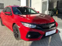 Usado Honda Civic Elegance 129 CV (94 kW) 2019 Rojo Berlina