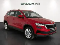 Usado Skoda Karoq Selection 150 CV (110 kW) 2025 Rojo SUV