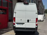 Usado Citroën Jumper 140 CV (102 kW) 2021 Blanco Monovolumen