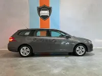 Usado Peugeot 308 SW Style 110 CV (80 kW) 2017 Beige Familiar