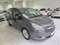 Usado Opel Meriva Selective 120 CV (88 kW) 2017 Gris / plata Monovolumen