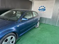Usado Audi A3 Ambition 140 CV (102 kW) 2004 Azul Utilitario