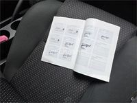 Usado Toyota Corolla Verso Luna 136 CV (100 kW) 2008 Gris / plata Monovolumen