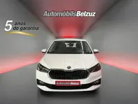 Usado Skoda Fabia Selection 95 CV (69 kW) 2024 Blanco Utilitario