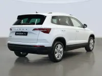 Usado Skoda Karoq Selection 150 CV (110 kW) 2025 Blanco SUV