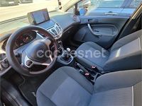 Usado Ford Fiesta 60 CV (44 kW) 2011 Granate Utilitario