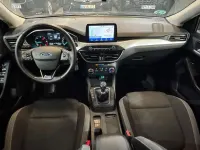 Usado Ford Focus Trend+ 120 CV (88 kW) 2022 Gris Berlina