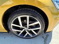 Usado VW Golf VII Sport 150 CV (110 kW) 2018 Amarillo Berlina