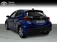 Usado Toyota Yaris Hybrid Active 116 CV (85 kW) 2025 Azul Berlina