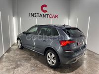 Usado Skoda Kamiq Active 110 CV (80 kW) 2021 Gris / plata SUV