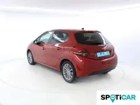 Usado Peugeot 208 Style 82 CV (60 kW) 2017 Rojo Utilitario