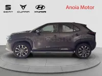 Usado Toyota Yaris Cross Active 116 CV (85 kW) 2022 Gris / plata SUV