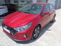 Usado Hyundai i20 101 CV (74 kW) 2020 Rojo Utilitario
