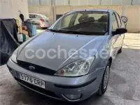 Usado Ford Focus Ambiente 90 CV (66 kW) 2004 Azul Berlina