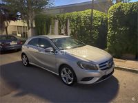Usado Mercedes A200 Urban 136 CV (100 kW) 2015 Gris / plata Berlina