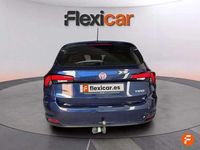 Usado Fiat Tipo Mirror 120 CV (88 kW) 2020 Azul Familiar