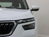 Usado Skoda Kamiq Ambition 95 CV (69 kW) 2022 Blanco SUV