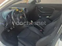 Usado Seat Ibiza FR 130 CV (95 kW) 2008 Blanco Berlina