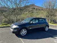 Usado Renault Mégane Authentique 115 CV (84 kW) 2004 Negro Berlina