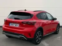 Usado Ford Focus Active 155 CV (114 kW) 2022 Rojo