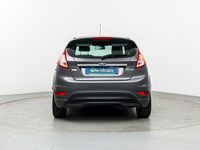 Usado Ford Fiesta ST-Line 120 CV (88 kW) 2017 Gris / plata Berlina