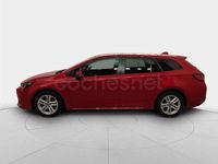 Usado Toyota Corolla Active 122 CV (89 kW) 2019 Rojo Familiar