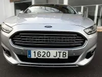 Usado Ford Mondeo Titanium 187 CV (137 kW) 2017 Gris / plata Berlina