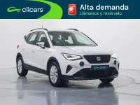 Usado Seat Arona Style 110 CV (80 kW) 2023 Blanco SUV