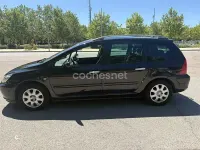 Usado Peugeot 307 110 CV (80 kW) 2004 Negro Familiar