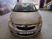 Usado Opel Corsa Cosmo 95 CV (69 kW) 2010 Gris / plata Utilitario