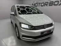 Usado VW Touran Advance 115 CV (84 kW) 2019 Gris / plata Monovolumen